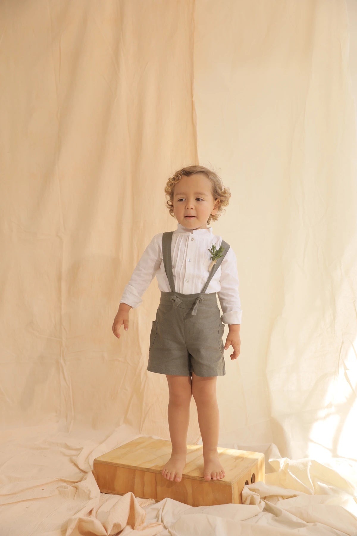 Short Agus en Lino Verde Oliva