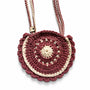 Textura del crochet hecho a mano y acabados del Bolso Boho Pink para niña.