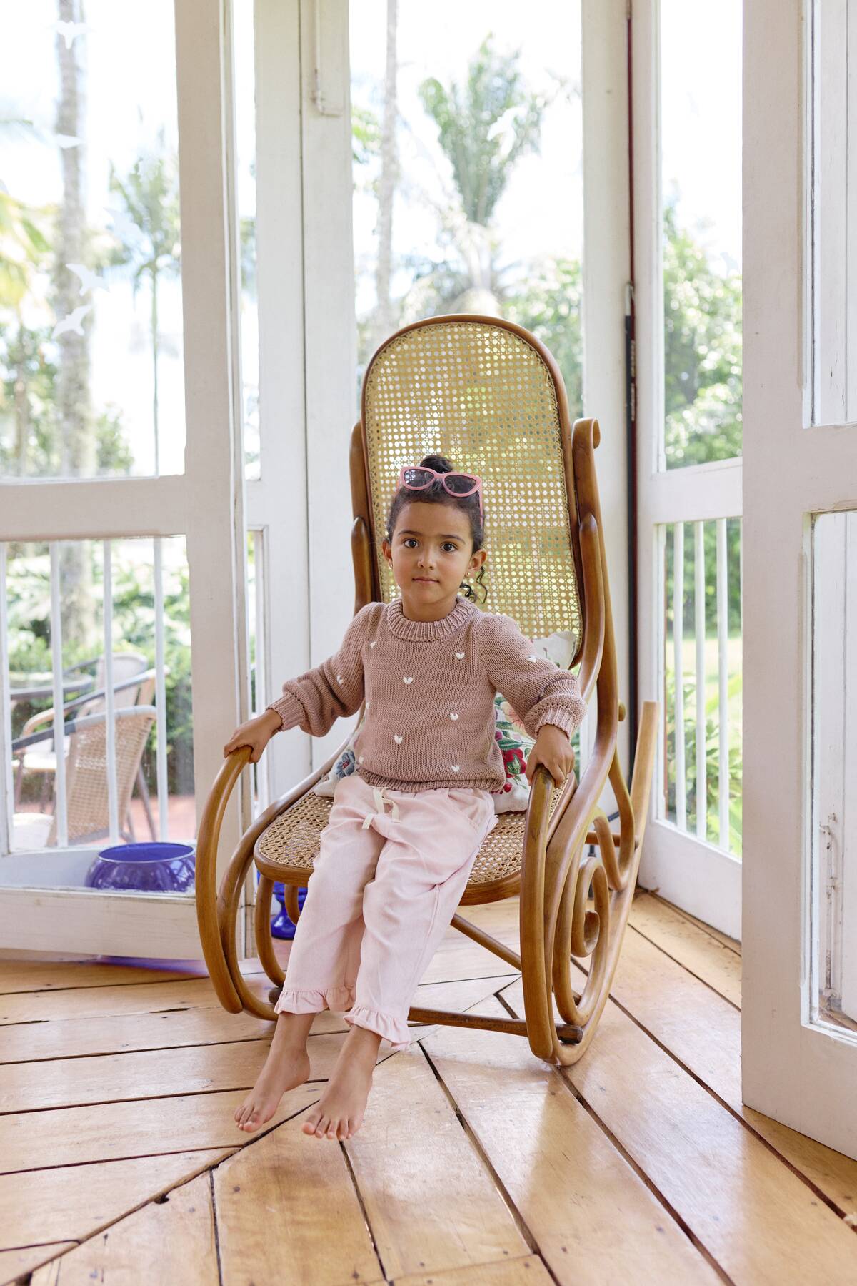Saco tejido para niña con corazones bordados | Algodón 100% natural | La Tutu