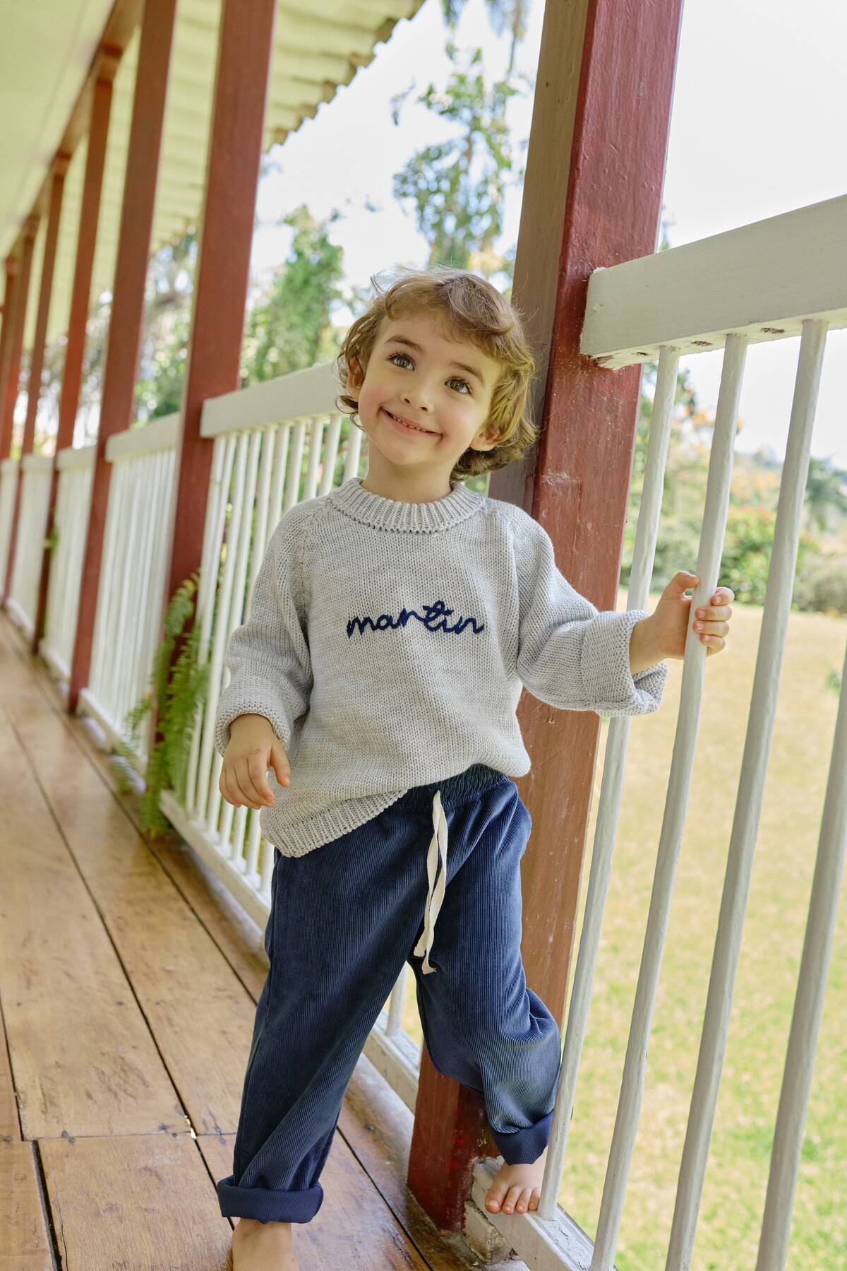 Pantalón Noah Azul Navy para niño confeccionado en pana suave de La Tutu.