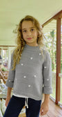 Saco Tejido gris  para niña en algodón con corazones bordados a mano de La Tutu.