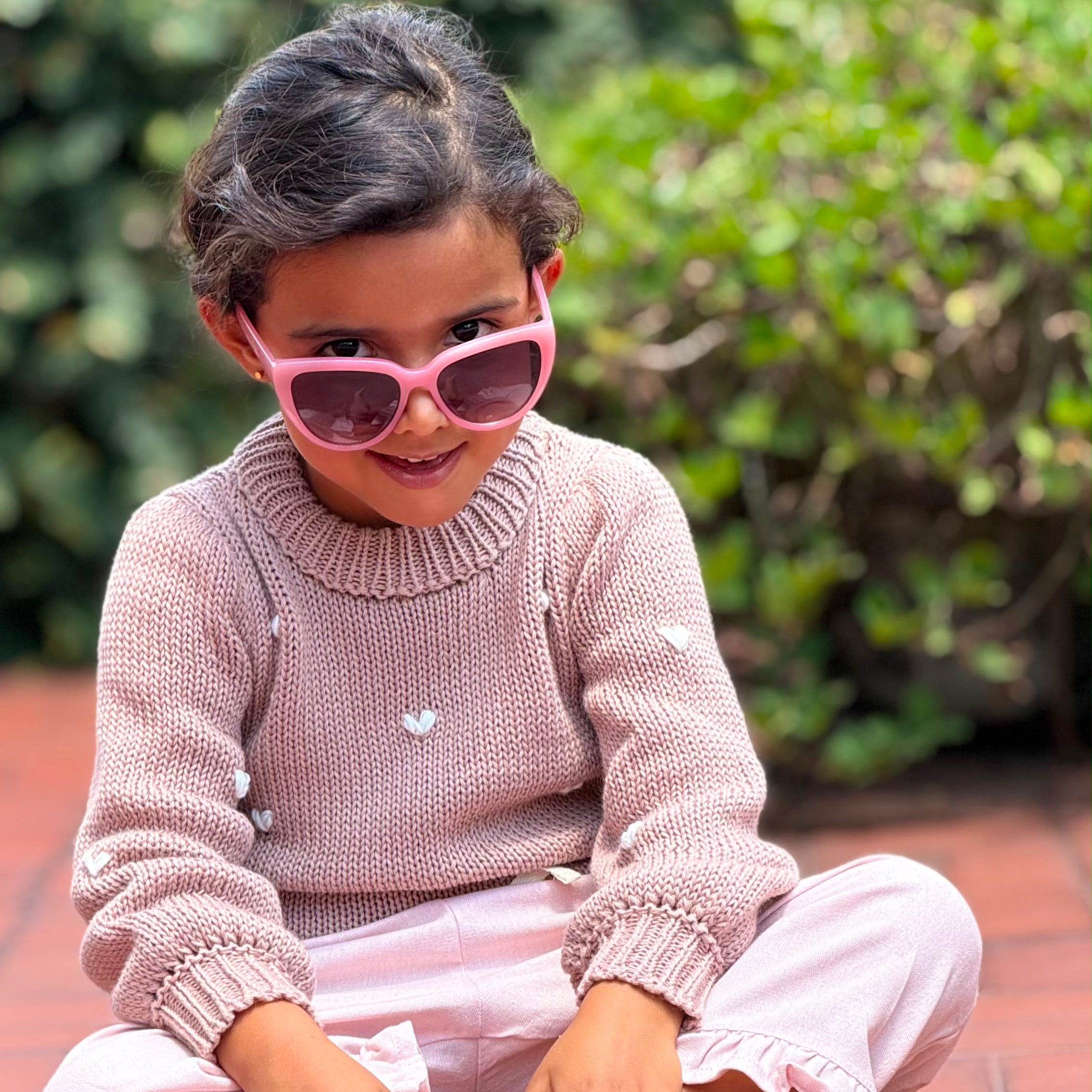 Saco tejido para niña con corazones bordados | Algodón 100% natural | La Tutu