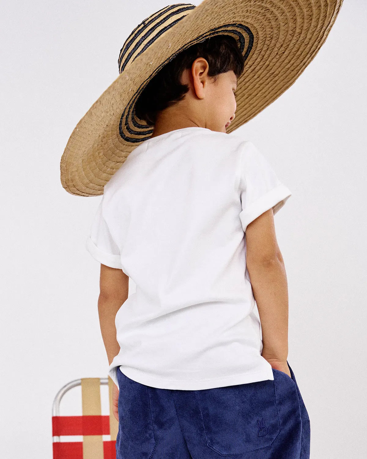 Camiseta unisex ivory en algodón pima con conejo bordado – vista 2