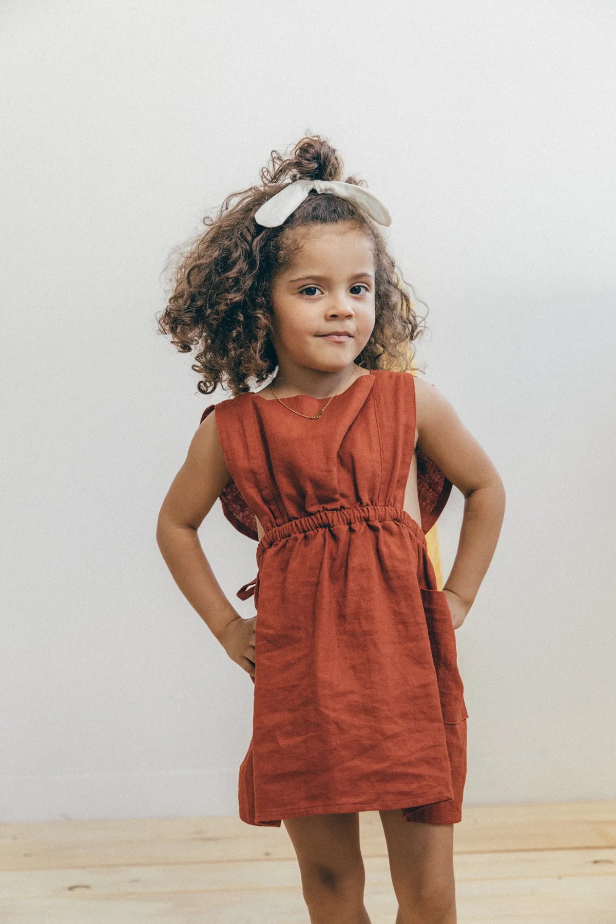 Vestido Oli en Lino Terracota